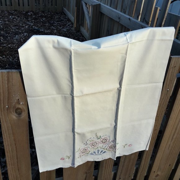 2 Embroidered Pillow Cases Antique Vintage Set - Picture 8 of 15